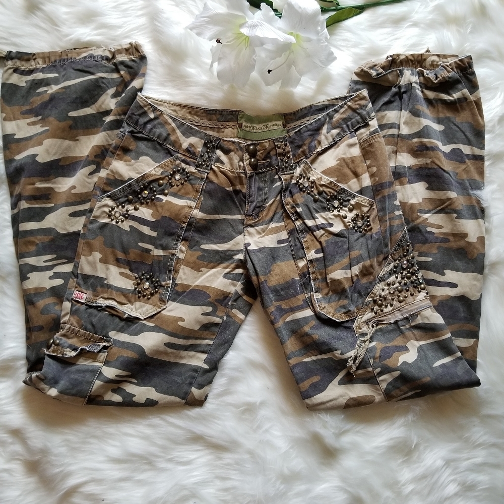 Miss Me Pants/Camo Drawstring Ankle Size L(8/10)